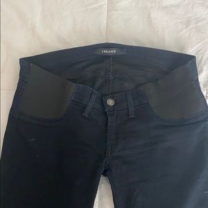 J Brand Maternity style “Pitch” black denim pant